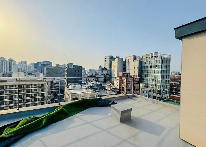 Apartment 301, Atelier Seongsu Riverside Loft Cherry Blossom Road River Airport Bus