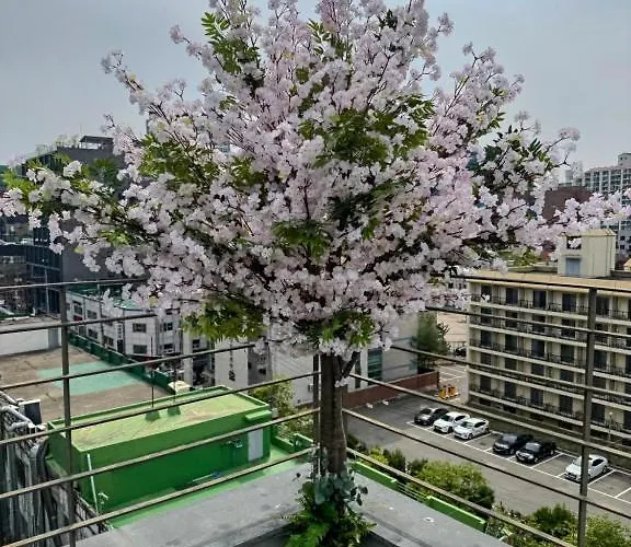 301, Atelier Seongsu Riverside Loft Cherry Blossom Road River Airport Bus